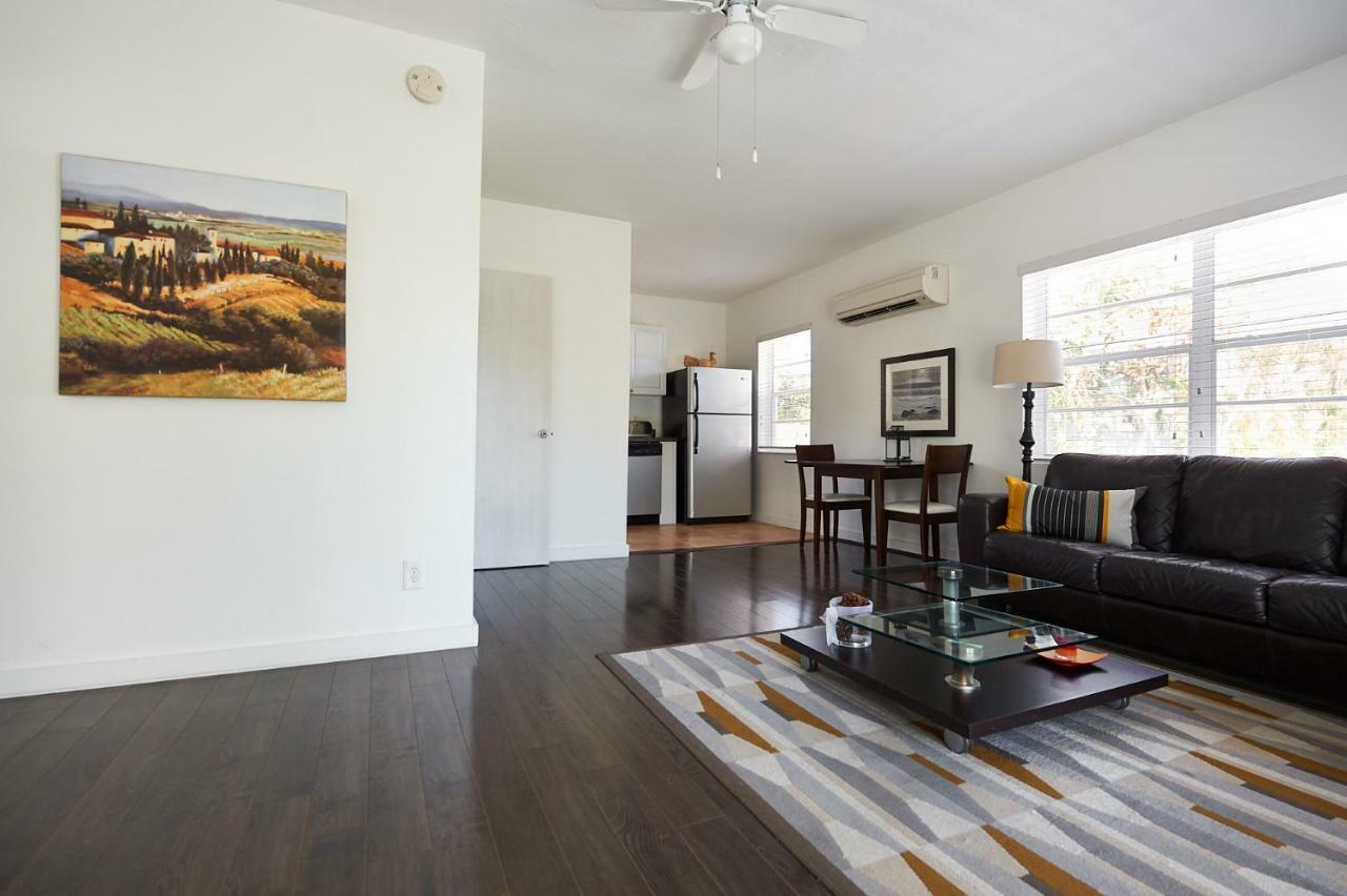 Clean Cosy Flat, Steps From The Beach Fort Lauderdale Exterior photo